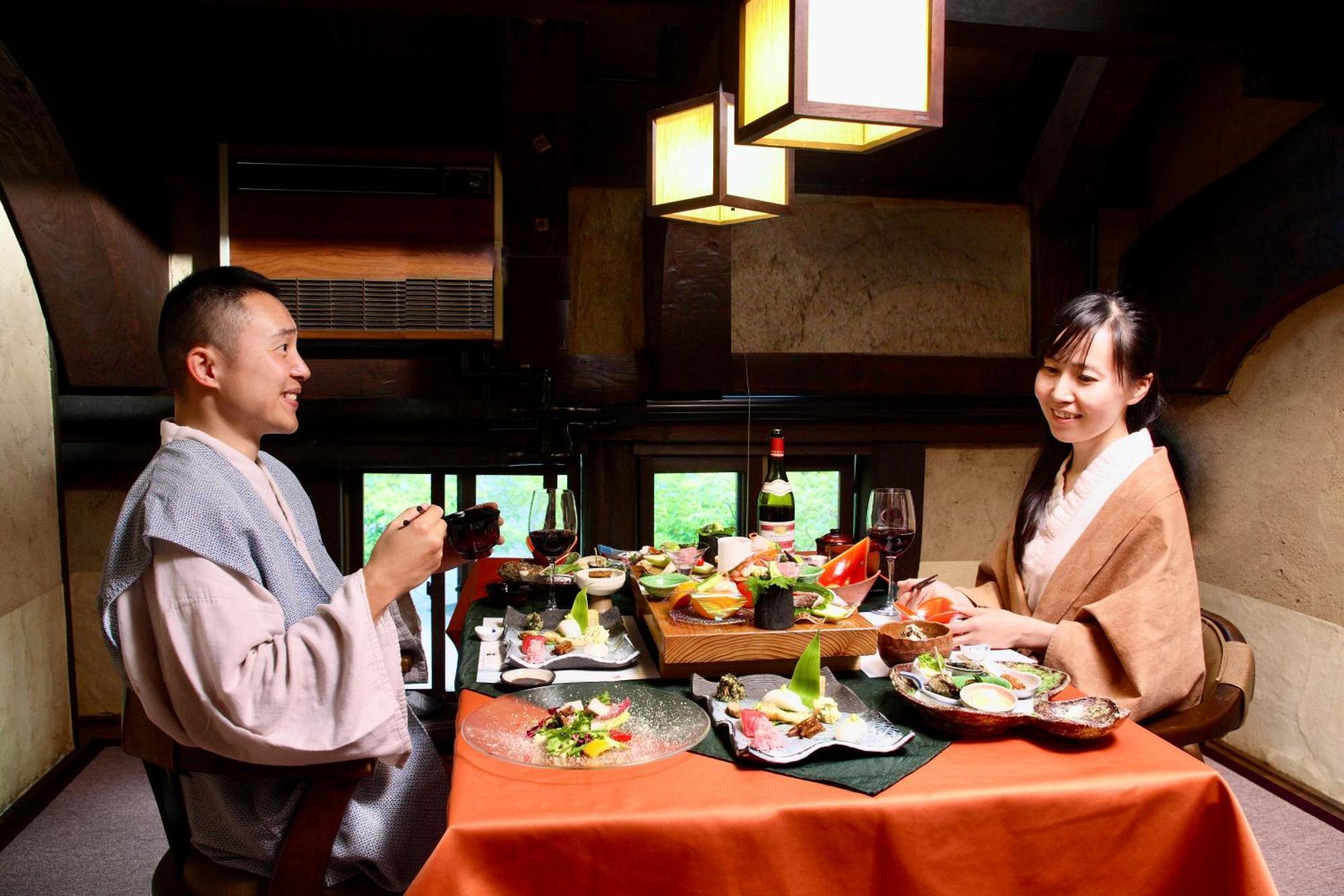 Satonoyu Waraku 13 Years Or Older Hotel Minamioguni Kültér fotó